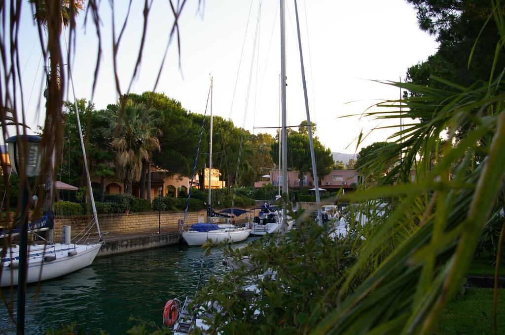 Villetta Su Canale Navigabile Furnari Exteriér fotografie
